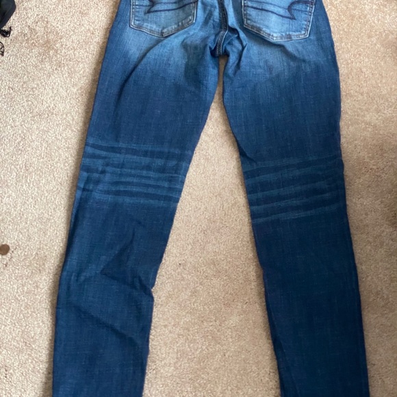 AE size 2 reg stretchy - Picture 2 of 4